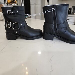 Universal Thread Black Combat & Moto Boots